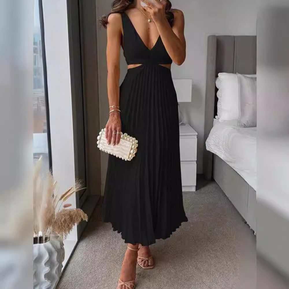 V-Neck Pleated Backless Maxi Sundress — view 4
