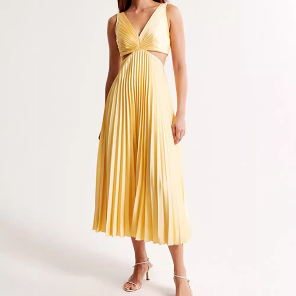 V-Neck Pleated Backless Maxi Sundress — view 3