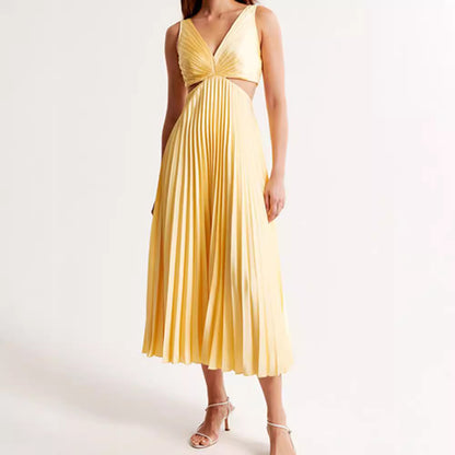 V-Neck Pleated Backless Maxi Sundress — view 3